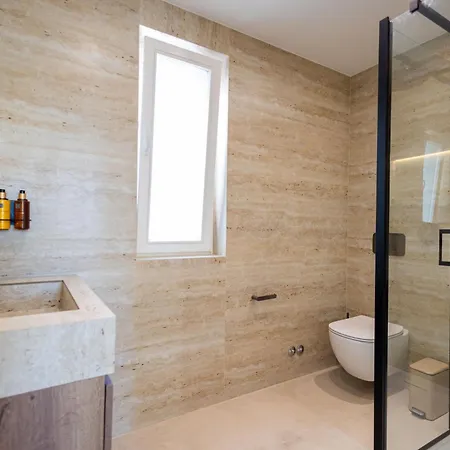 Olea Luxury & 3*