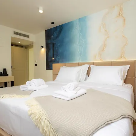 Olea Luxury & 3*