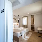 Olea Luxury & krevet i doručak 3*