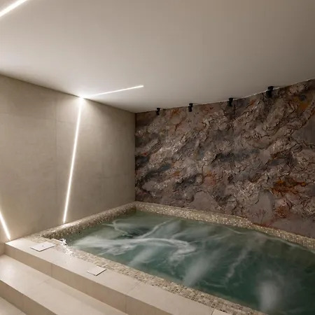 Olea Luxury & 3*