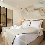 Olea Luxury & לינה וארוחת בוקר