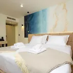 Olea Luxury & 3*