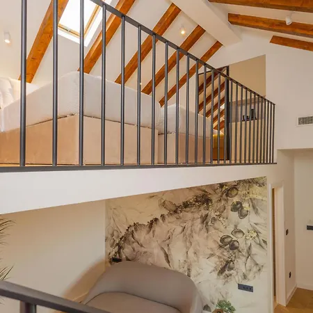 ベッド・アンド・ブレックファスト Olea Luxury & 4*