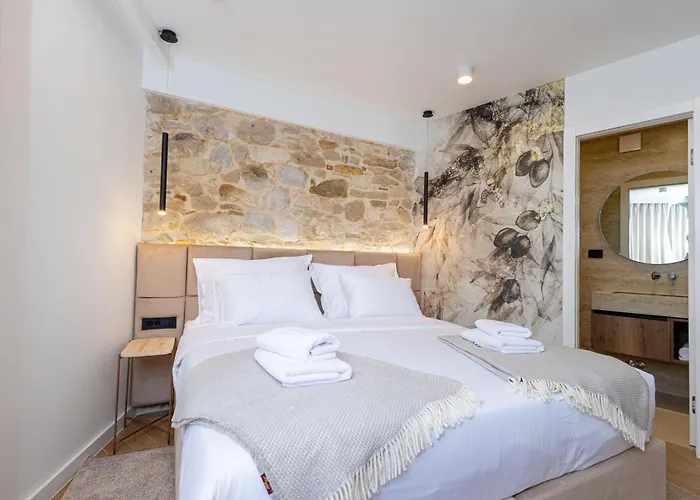 Olea Luxury & 3*