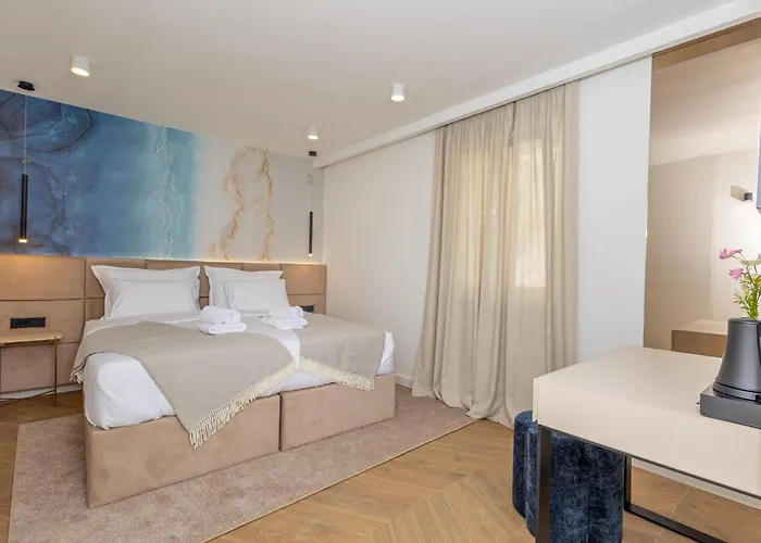 Olea Luxury & 3*