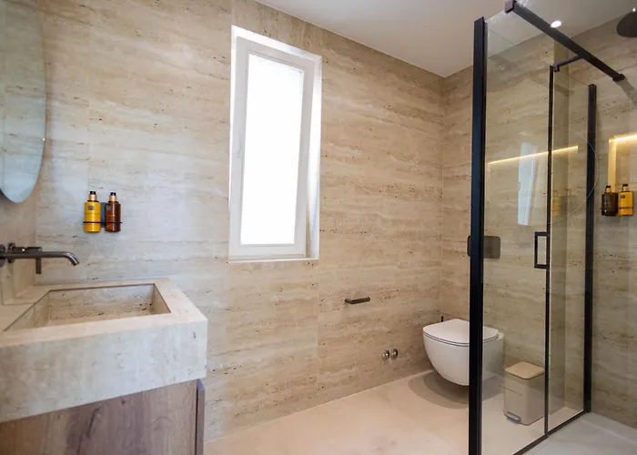 Olea Luxury & 3*